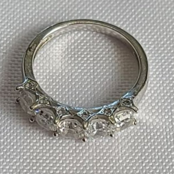 DIAMONIQUE  2 cttw Wedding/Anniversary Band Platinum Clad Sterling ASSCHER CUT - Picture 3 of 10